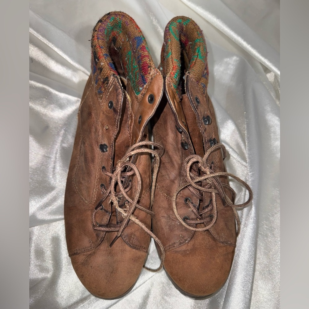 Bass Womens Brown Hiking Boots w Suede & Cloth Uppers, size 9 M